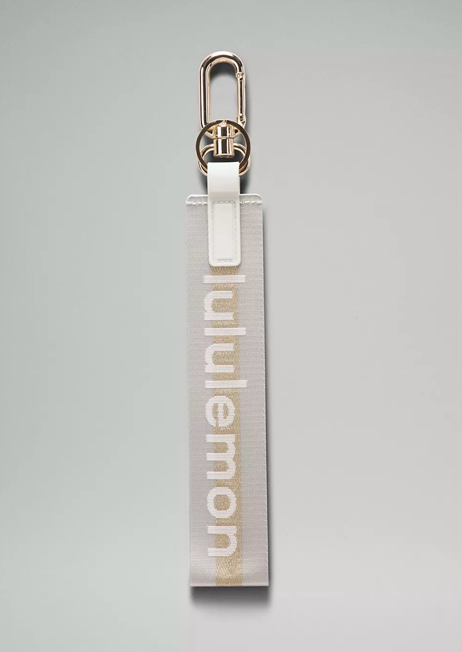 Llavero Lululemon / Gold white / original