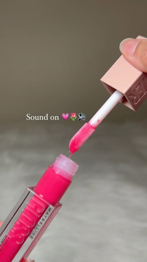 Lip Gloss con acido hialuronico - Color 24 Bubblegum | Maybelline