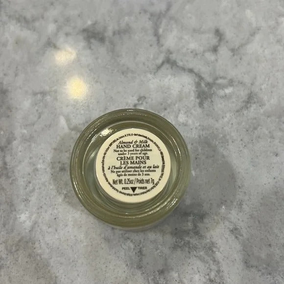 Crema para Manos con Almendra y Leche | Burts Bees