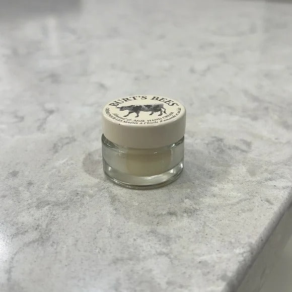 Crema para Manos con Almendra y Leche | Burts Bees