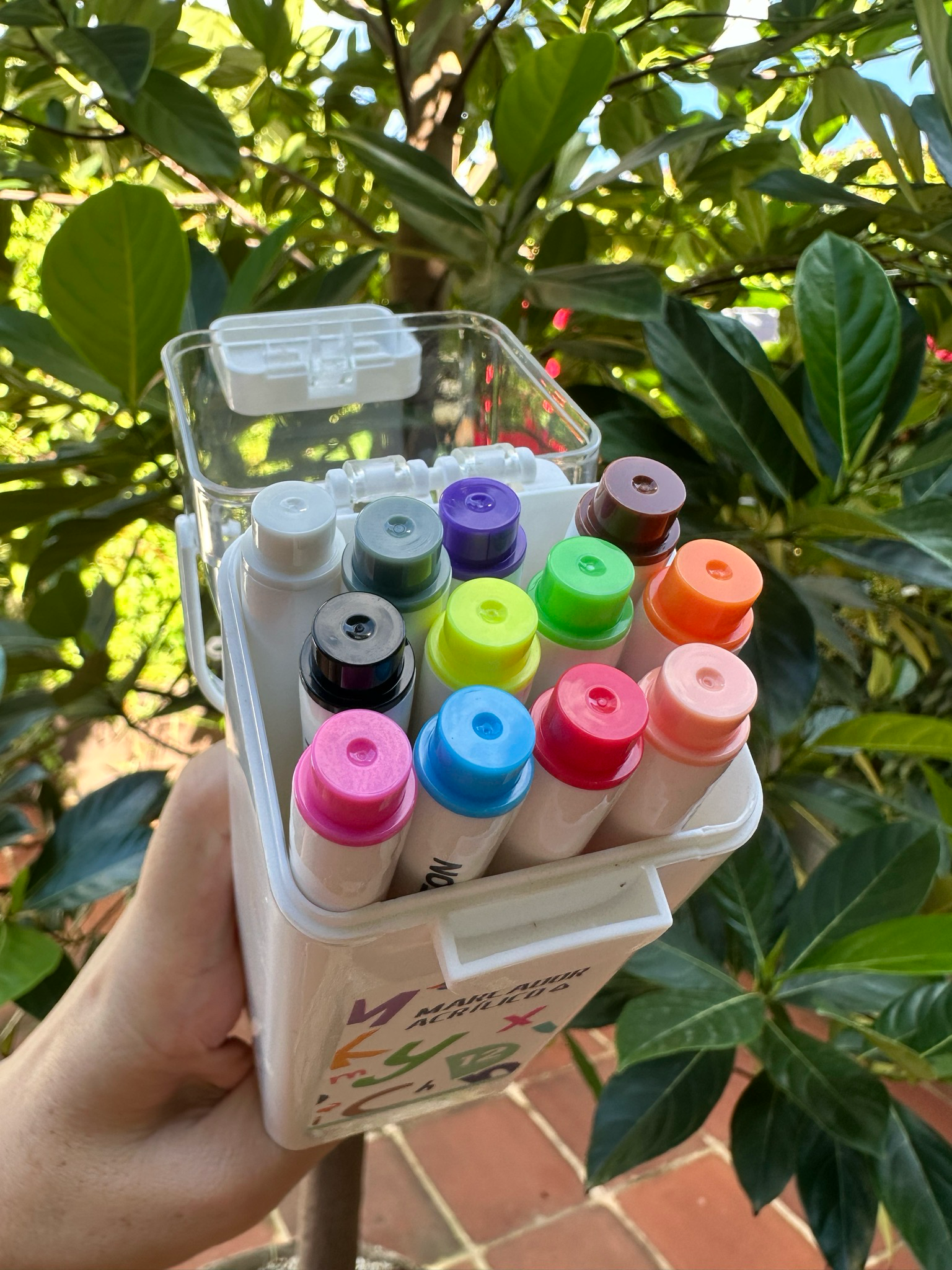 Marcadores acrílicos punta fina - 12 unidades