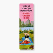 Portada del libro MARCAPAGINAS: LO QUE NO SE SOLUCIONA PASANDO PAGINA, SE ARREGLA CAMBIANDO DE LIBRO - Compralo en ByAnaCeci.com