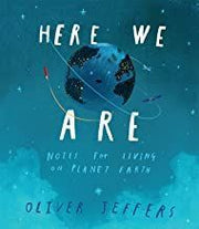 Portada del libro HERE WE ARE: NOTES FOR LIVING ON PLANET EARTH - Compralo en ByAnaCeci.com