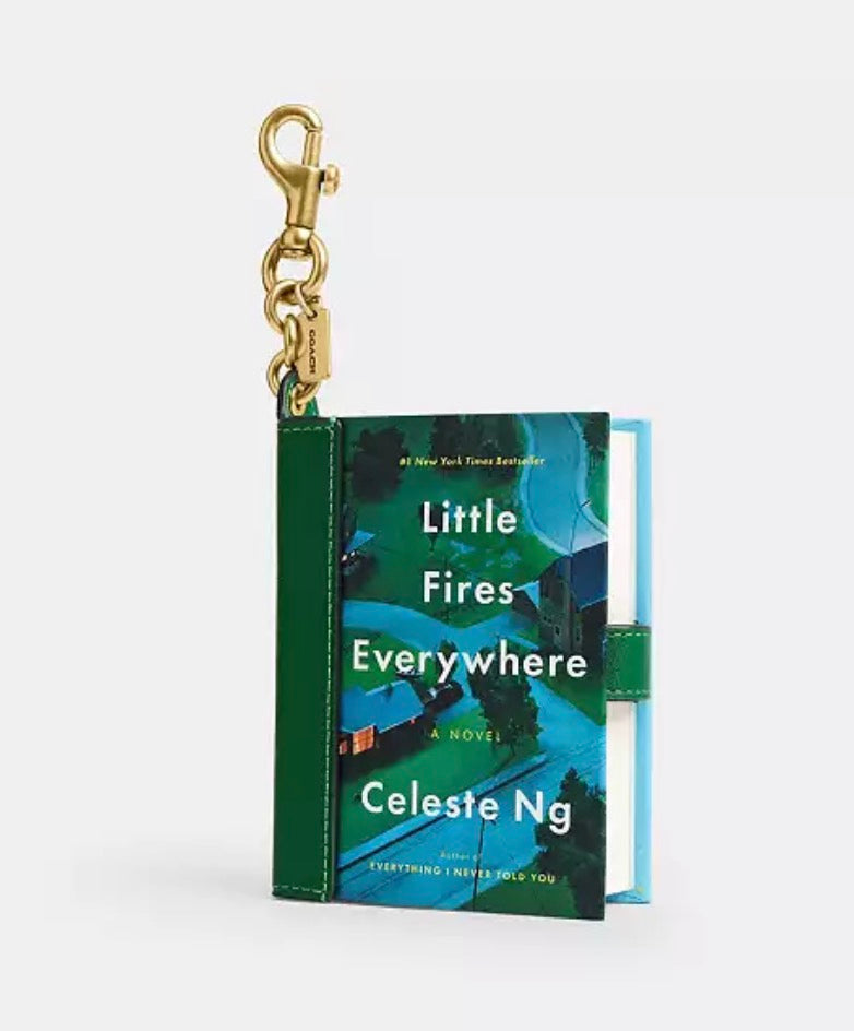 Little fires everywhere- Llavero libro - COACH